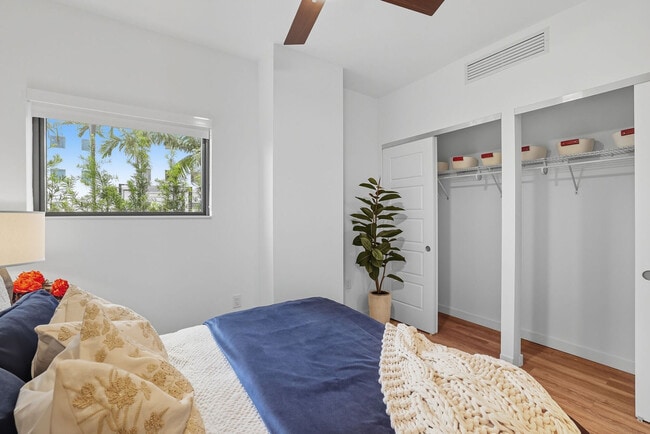 Photo - Atlantic Square