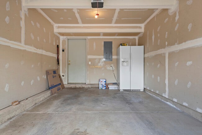 Photo - 2805 Packford Ln