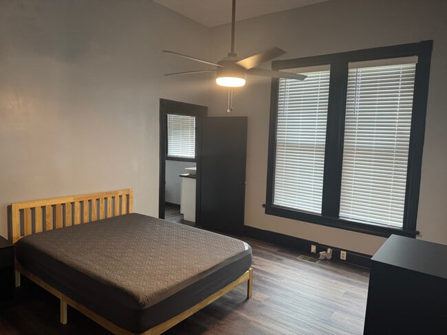 Photo - 126 Montgomery St Unit 3