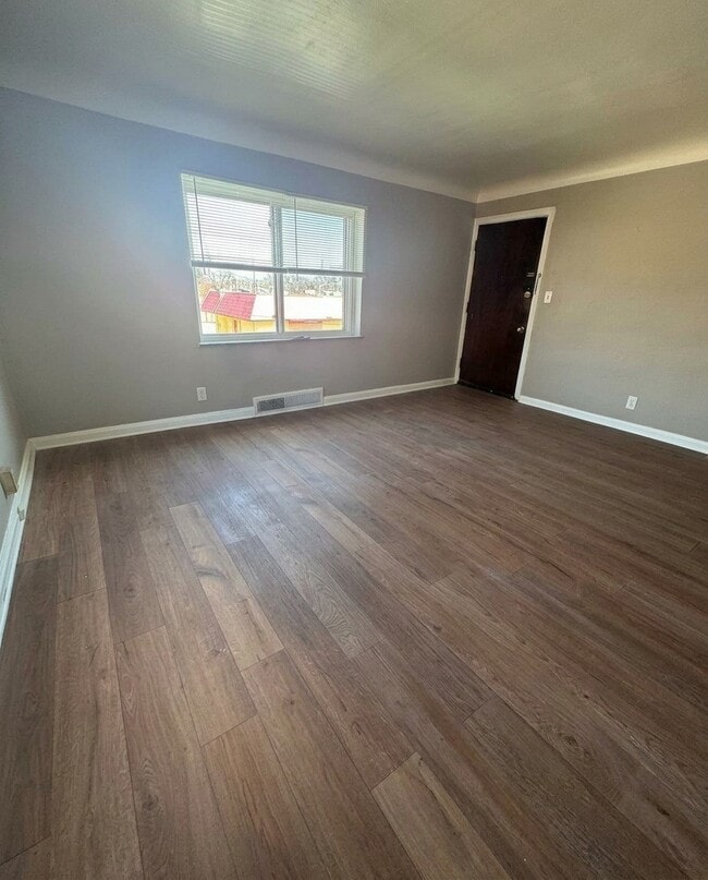 Photo - 1665 Anita Pl Unit 3