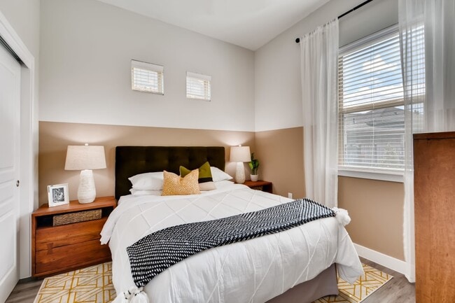 Photo - Christopher Todd Neighborhoods Elizabeth Creek