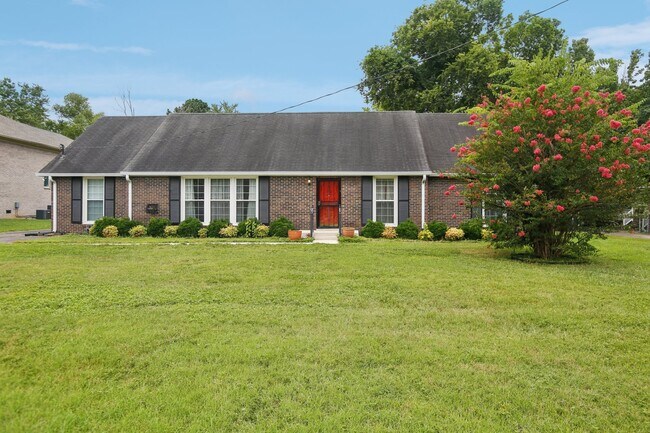 Photo - 8024 Regency Dr