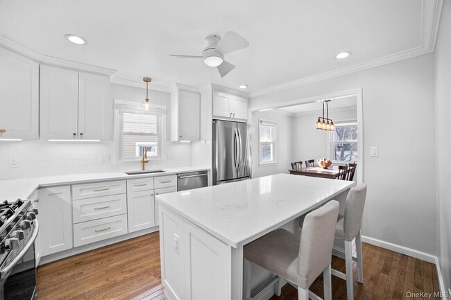 Photo - 780 Scarsdale Ave