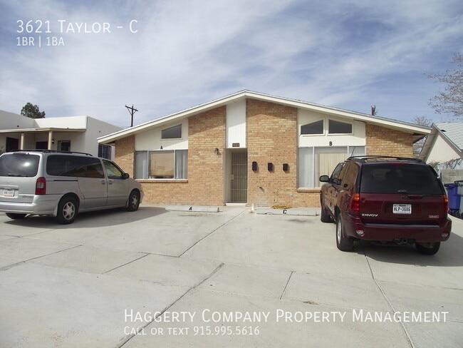 Building Photo - 3621 Taylor-C