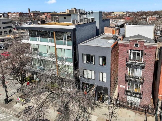 Photo - 2152 W Division St Unit Prime Location