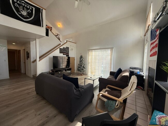 Photo - 2802 Sycamore Ln