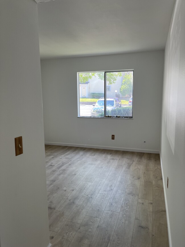 Photo - 8555 Fairmount Dr Unit WoodSide