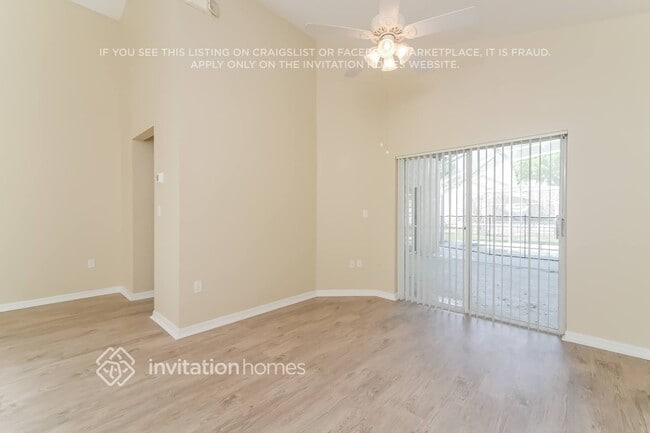 Photo - 106 Quiet Oak Ct