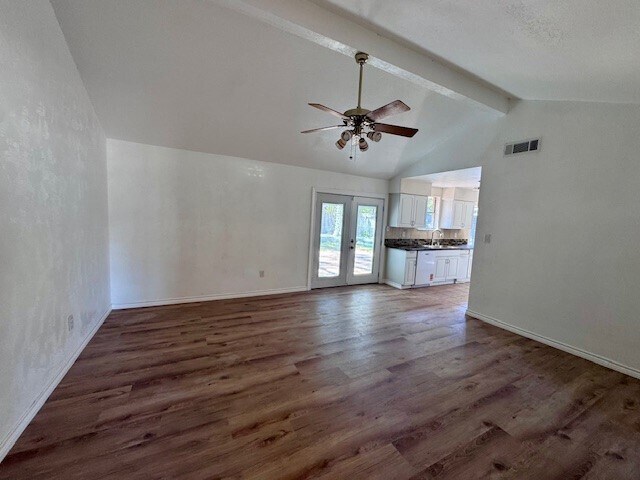 Photo - 2006 Seagate Ln