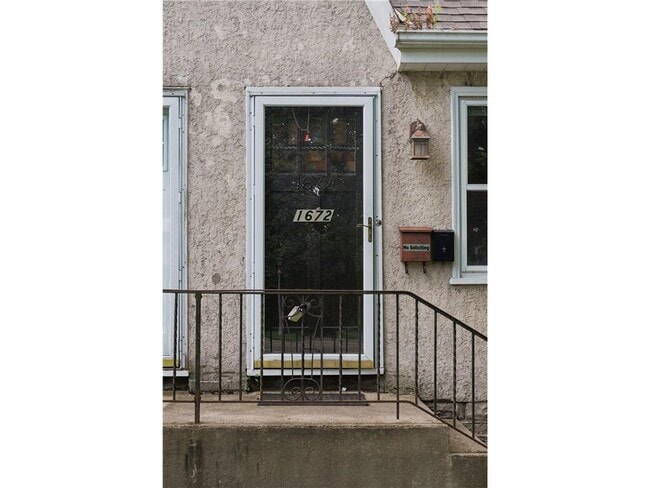 Photo - 1672 Randolph Ave