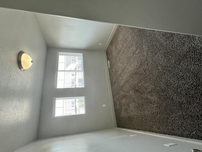 Photo - 310 E 1500 N St