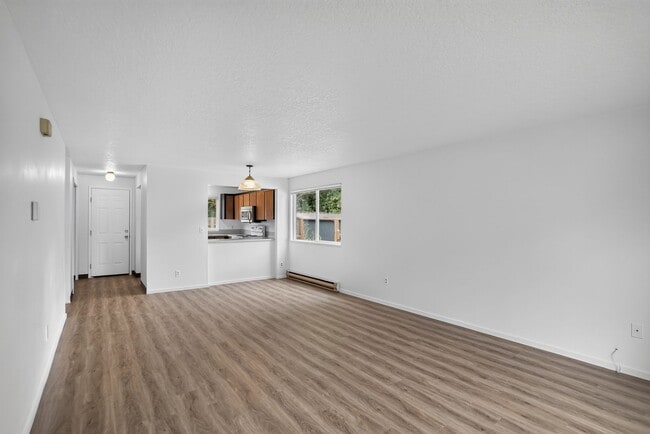 Photo - 2114 A St