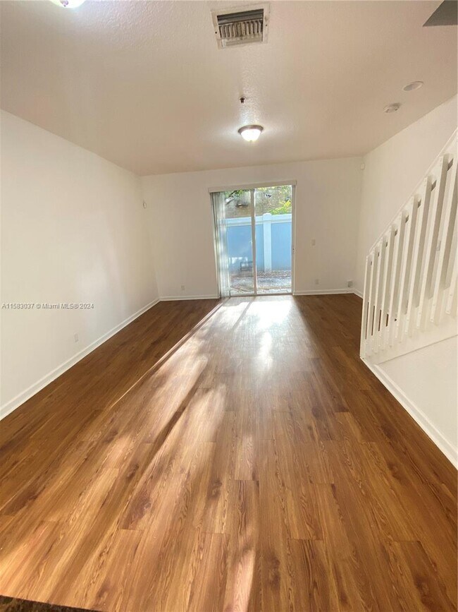 Photo - 1423 NW 36th Way