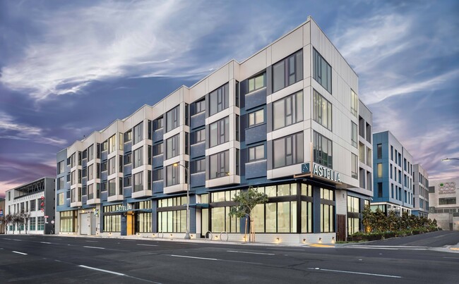 Building Photo - Astella Rental