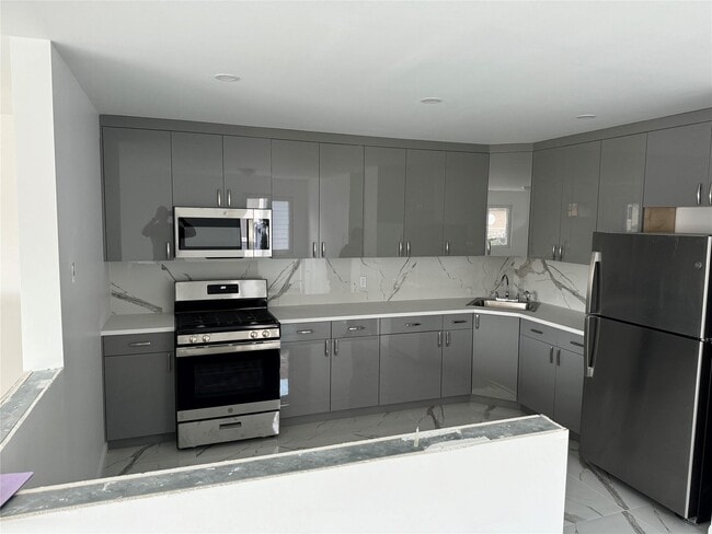 Photo - 174-198 Beach Apartamento