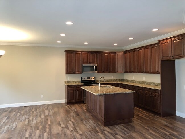 Photo - 177 Ridge Pointe Dr