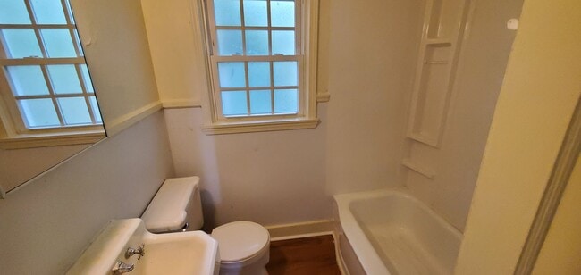 Photo - 615 Julian St