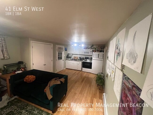 Building Photo - 41 Elm St W Rental