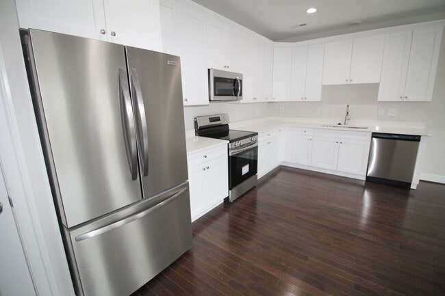 Photo - 1704 W Cary St