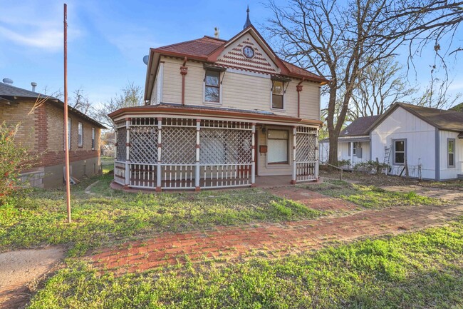 Photo - 609 E Harrison Ave