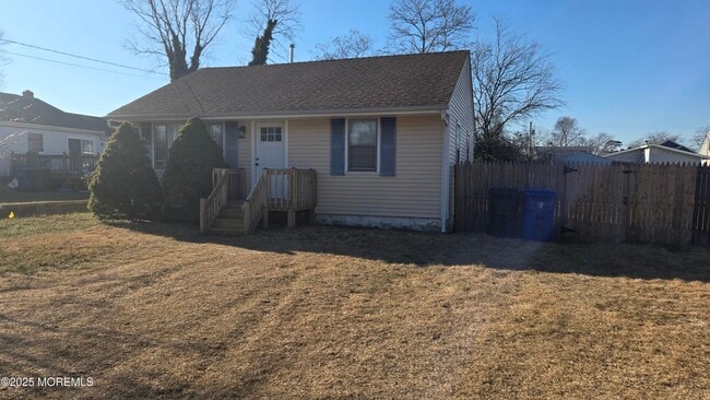Photo - 554 Lillie Rd