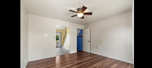 Photo - 462 Crosswinds Dr