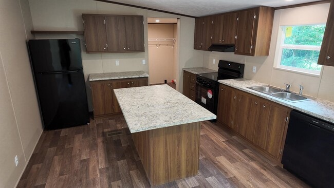Photo - 208 Marcy Cove