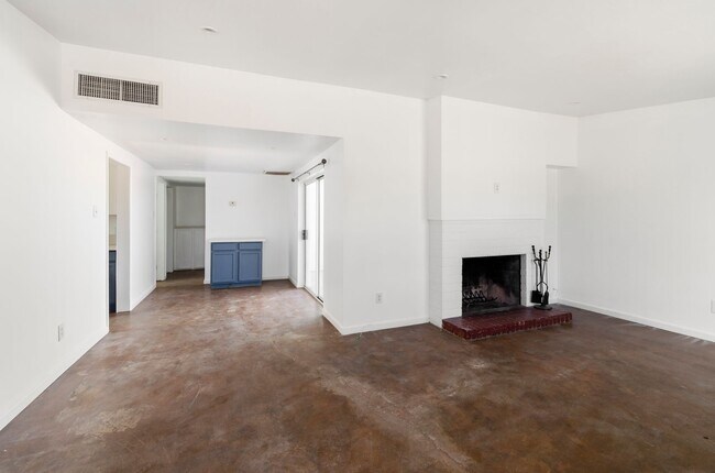 Photo - Waverly Unidad Waverly  1