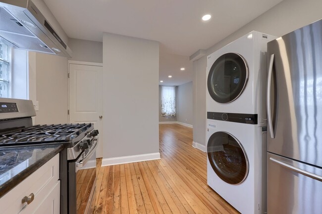 Photo - 13 E New St