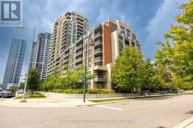Photo - 18 Uptown Dr Unit 1101