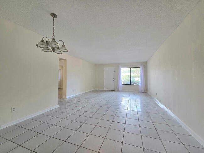 605 Northlake Blvd Unit 48