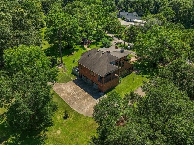 Photo - 3415 Bayou Dr E House