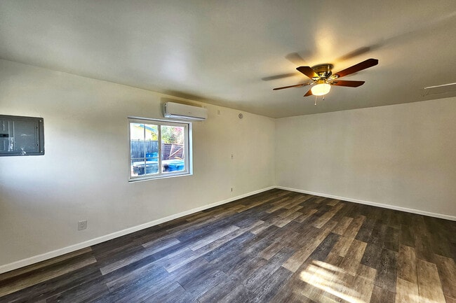 Photo - 19759 Roscoe Blvd