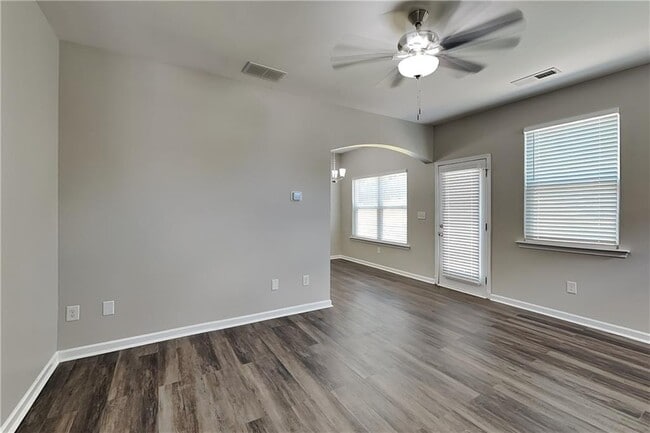 Photo - 843 Lobdale Falls Dr