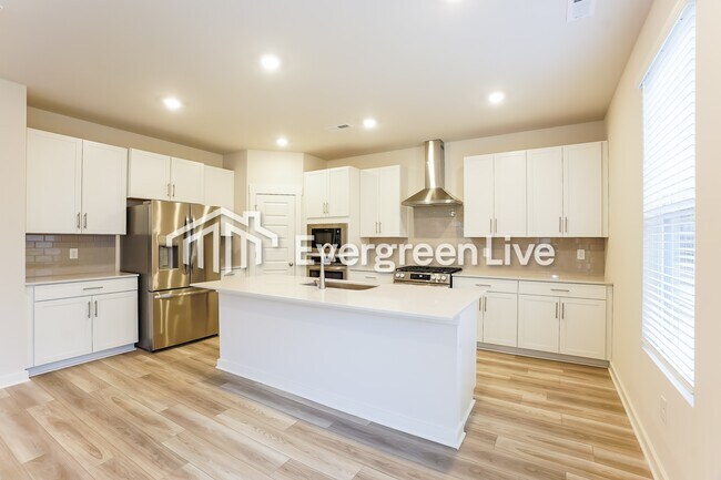 Photo - 880 Bur Oak Ct