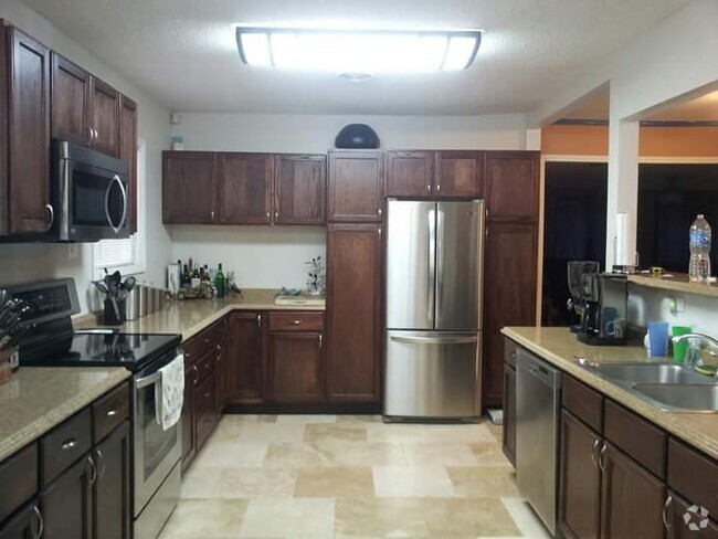 Building Photo - 645 Bottino Ln Rental