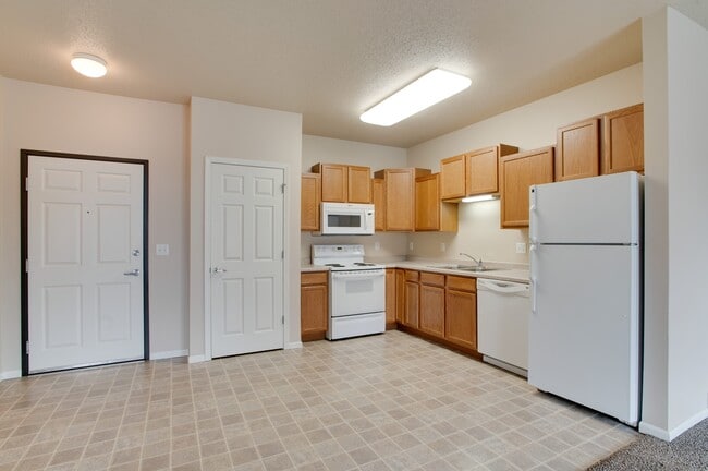 Courtyard Apartments Kitchen