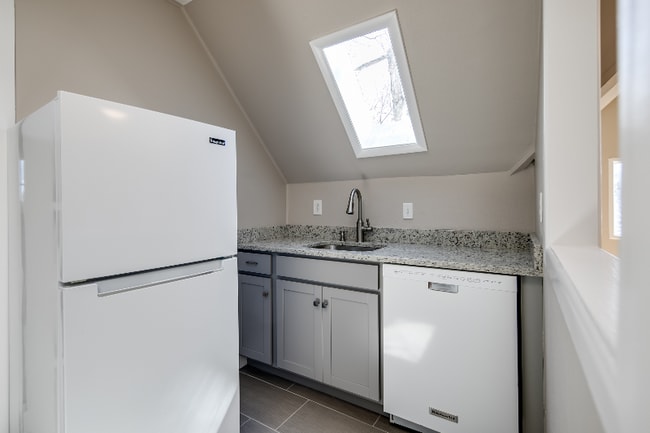 Photo - 1148 Josephine St Unit 2