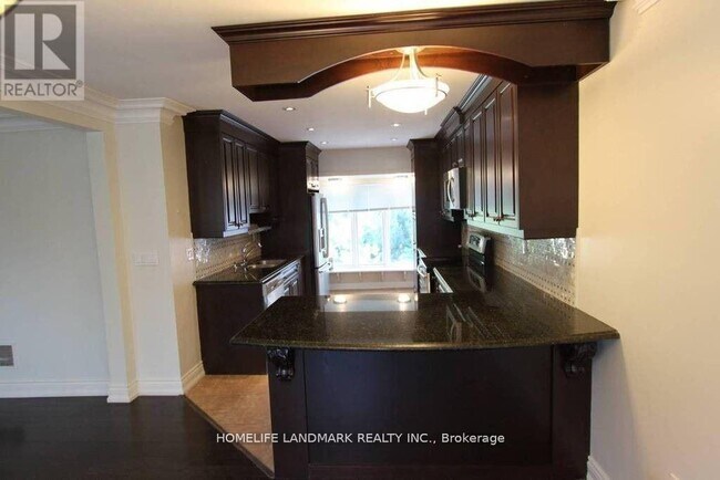 Photo - 455 Drewry Ave