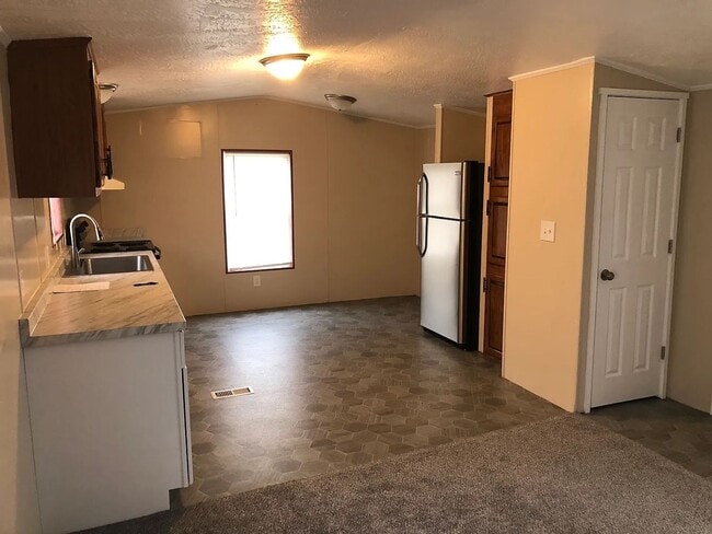 Photo - 4727 Owens Rd