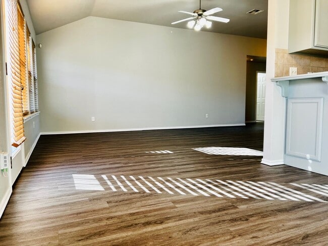 Photo - Updated 3BD 2BA Home Located in a Great Norman Neighborhood!!