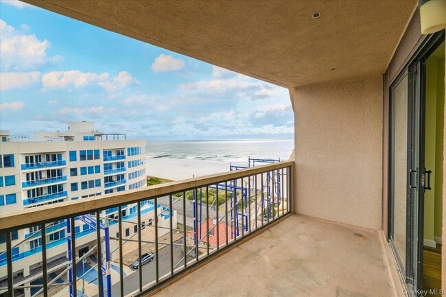 Photo - 360 Shore Rd Unit 10A