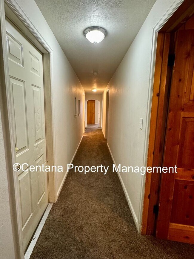 Photo - 115 E Broadway St Unit 115 A