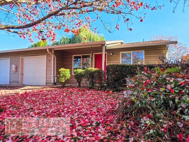 Building Photo - 2226 19th Ave Unit D