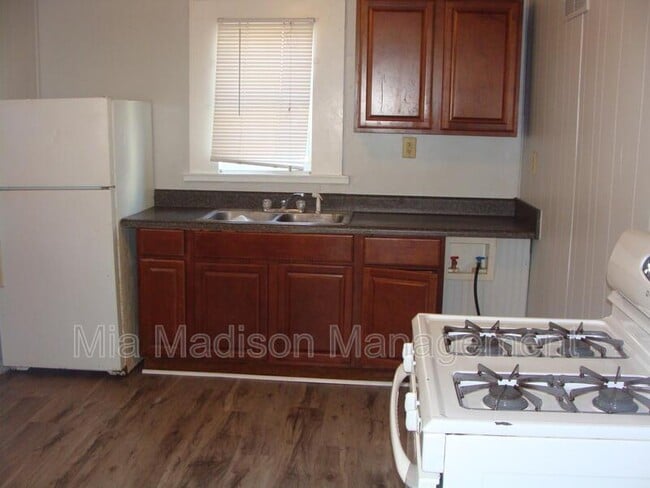 Photo - 1226 E Henry St