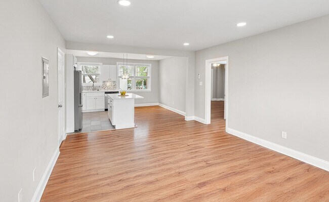 Paoli Court