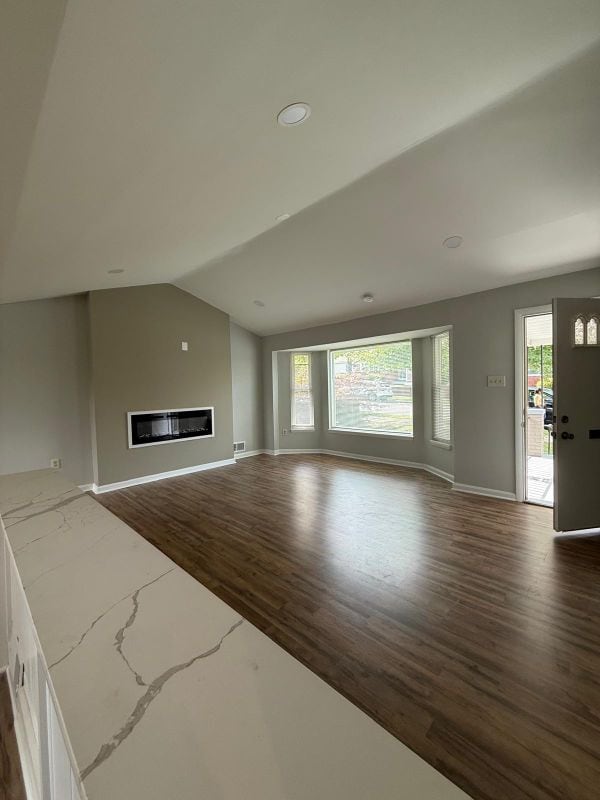 Photo - 1112 Chaplin St SE