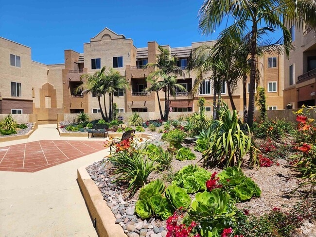 Building Photo - 3520 Lebon Dr Unit 5220 Rental