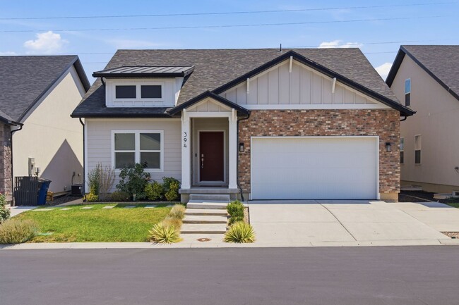 Building Photo - Modern 2022 Kaysville Rambler with 3 Bedrooms