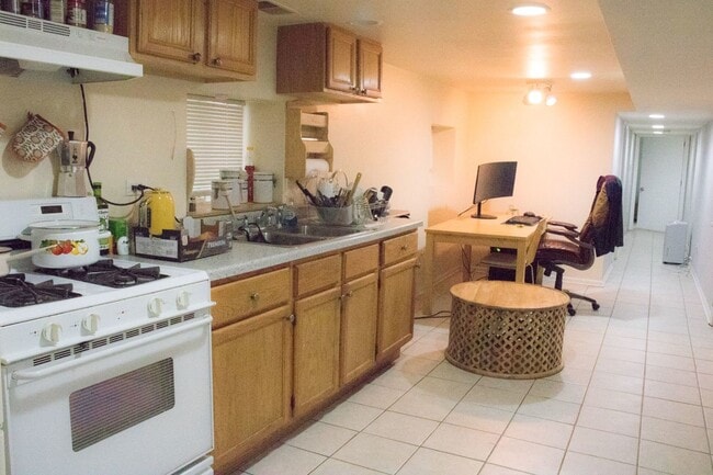 Photo - 6310 W Warwick Ave